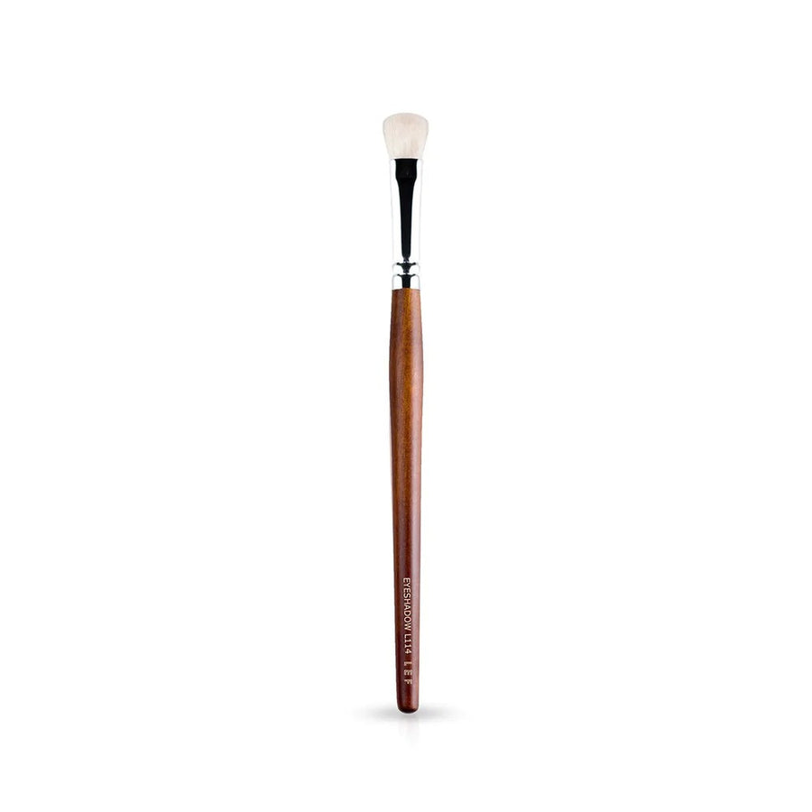 LEF BRUSH SOFTLY BLEND AND SMOOTH EYESHADOW L114