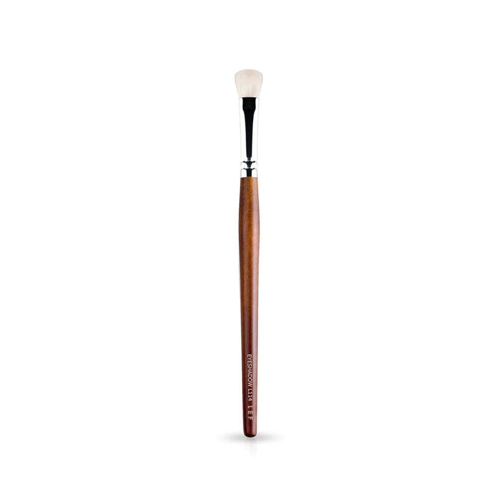 LEF BRUSH SOFTLY BLEND AND SMOOTH EYESHADOW L114