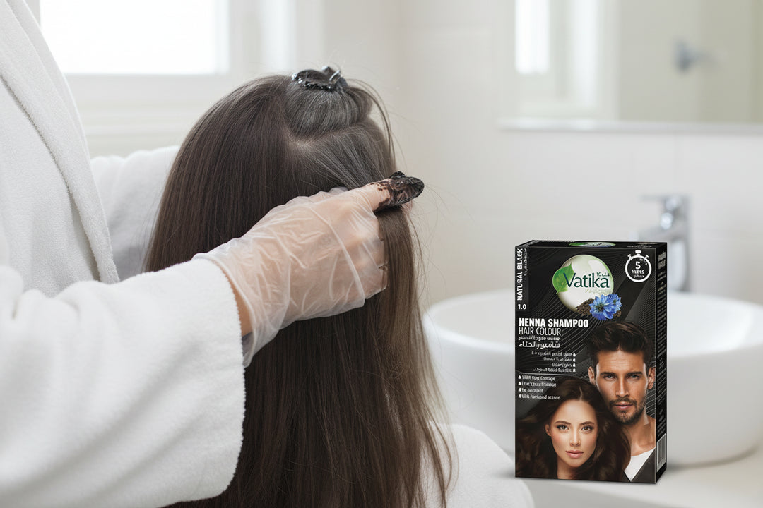 شامبو وصبغة شعر فاتيكا بالحناء، لون أسود طبيعي 1.0، لتغطية الشيب بشكل خفيف، متوفر لدى ملسا