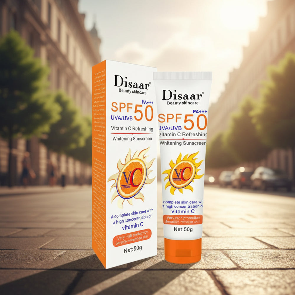 كريم ديسار المرطب بعامل حماية من الشمس ٥٠ من ملسا، لحماية البشرة اليومية.
كريم ديسار الواقي من الشمس بعامل حماية ٥٠ مناسب لمناخ المملكة العربية السعودية ودول مجلس التعاون الخليجي.