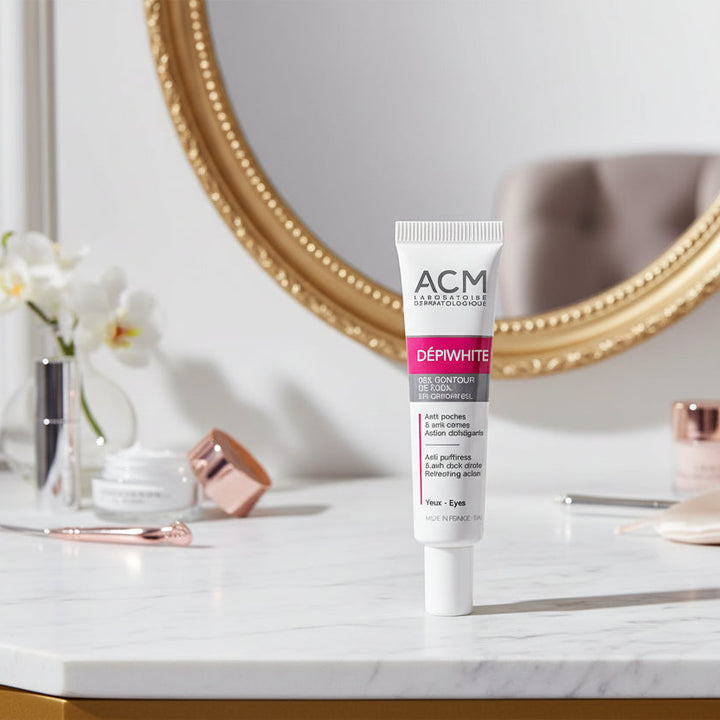 جل ديبي وايت من إيه سي إم لمنطقة محيط العين، 15 مل، لإطلالة منتعشة وأكثر إشراقاً لمنطقة العين، متوفر لدى ملسا