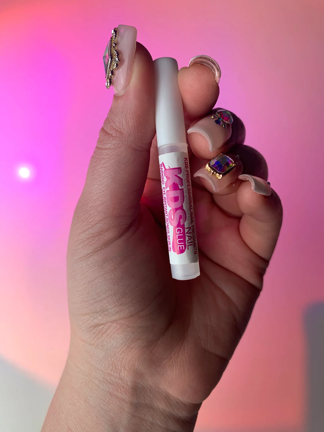 غراء الأظافر - df