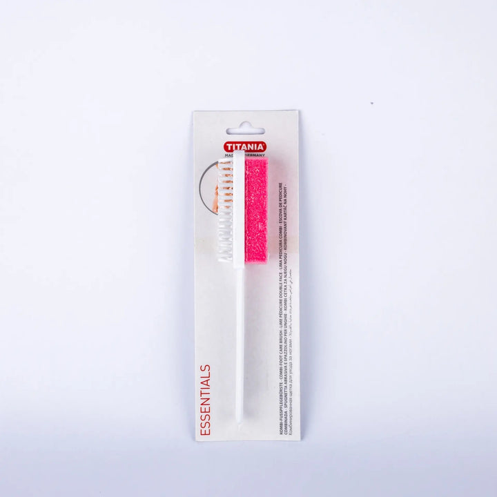 حجر الخفاف مع فرشاة الأظافر 