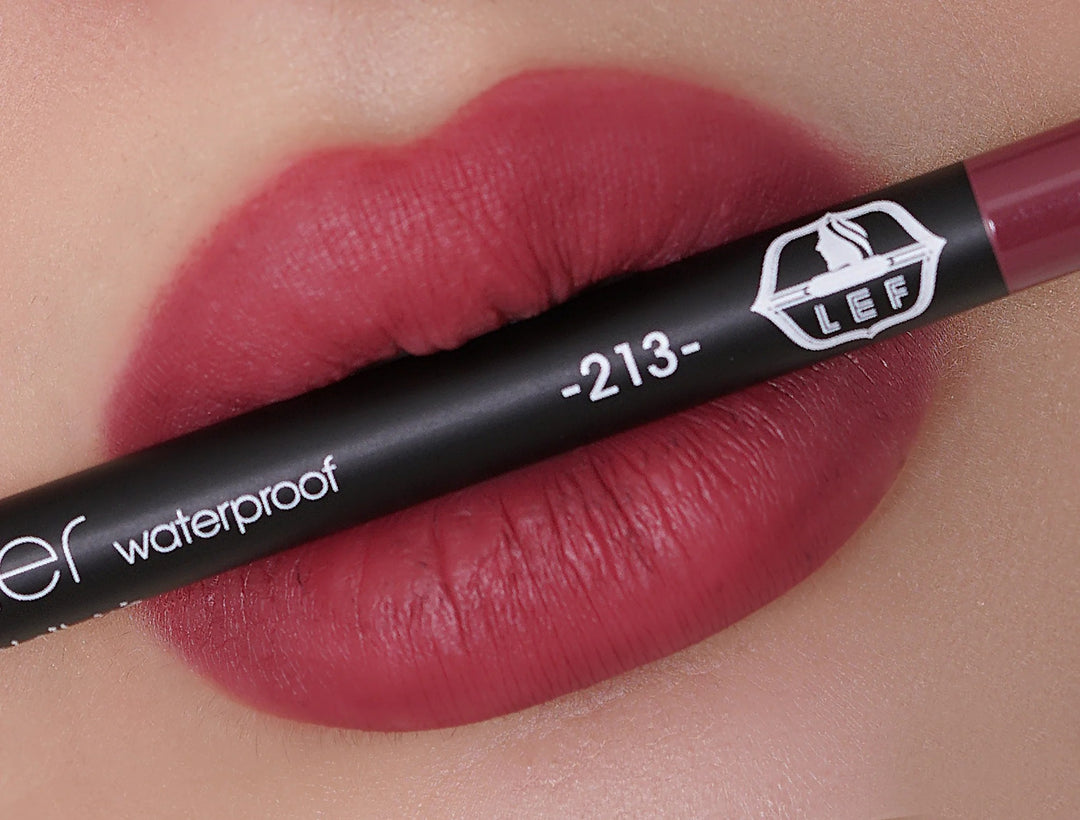 LEF LIP LINER 1.13G WATERPROOF NO 213
