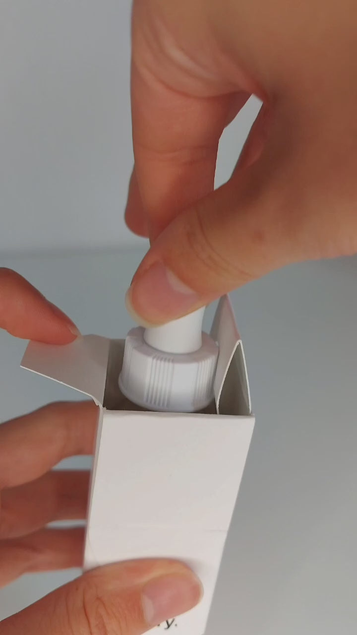 ذا أورديناري حمض اللاكتيك 5% + حمض الهيالورونيك – 30 مل